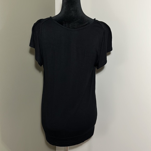 Cable & Gauge Women’s Flowy Summer Short Sleeve Top - Picture 2 of 6